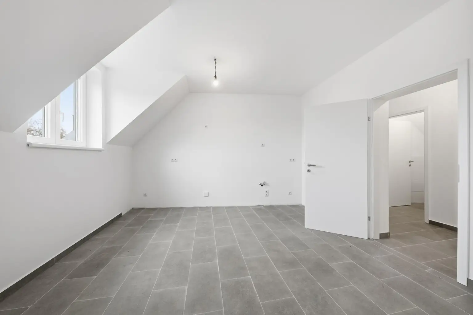 ERSTBEZUG NACH SANIERUNG - 3,5 Zimmer Dachgeschoss-Wohnung in Eggenburg!