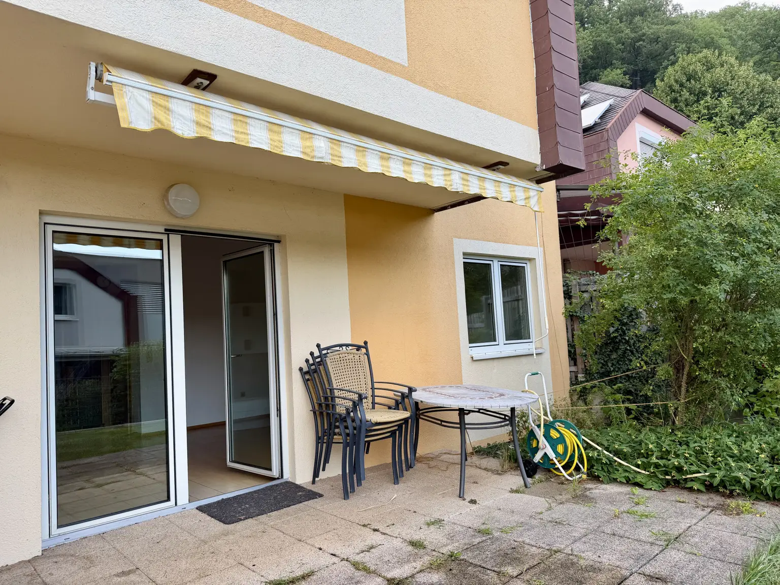 Terrasse mit Markise