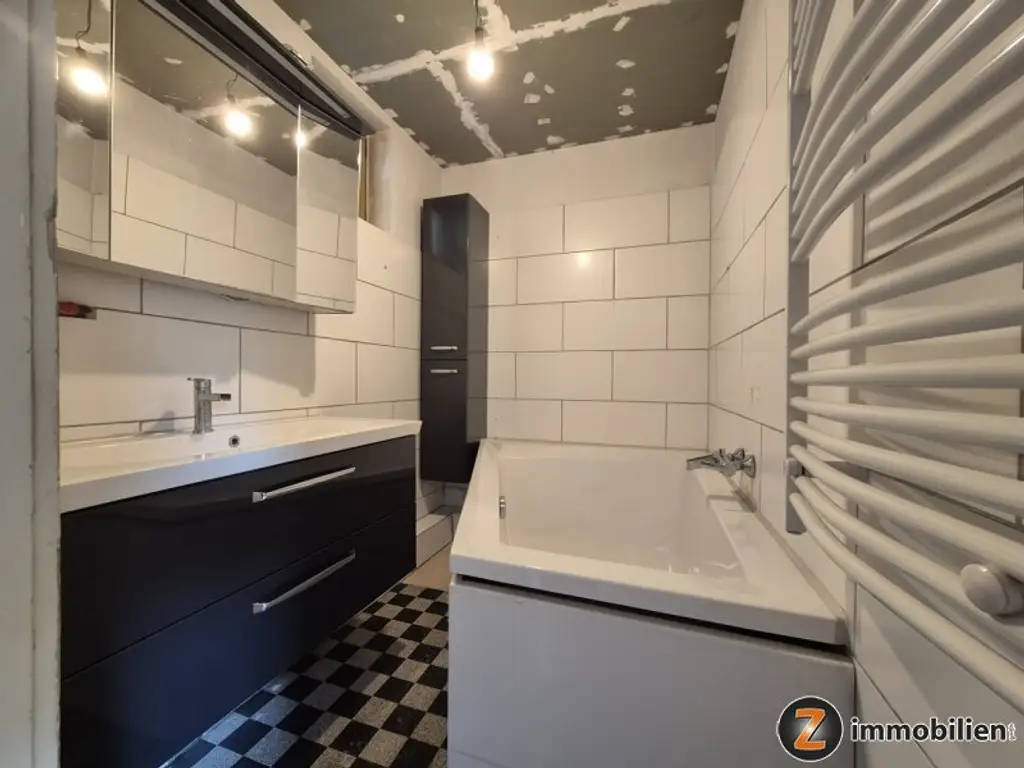 Kleines Landhaus mit Innenhof, ideal für Selbstversorger