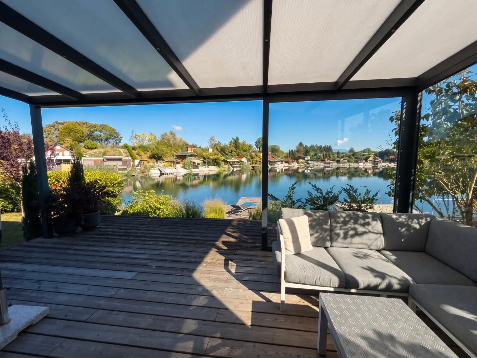 Überdachte Terrasse