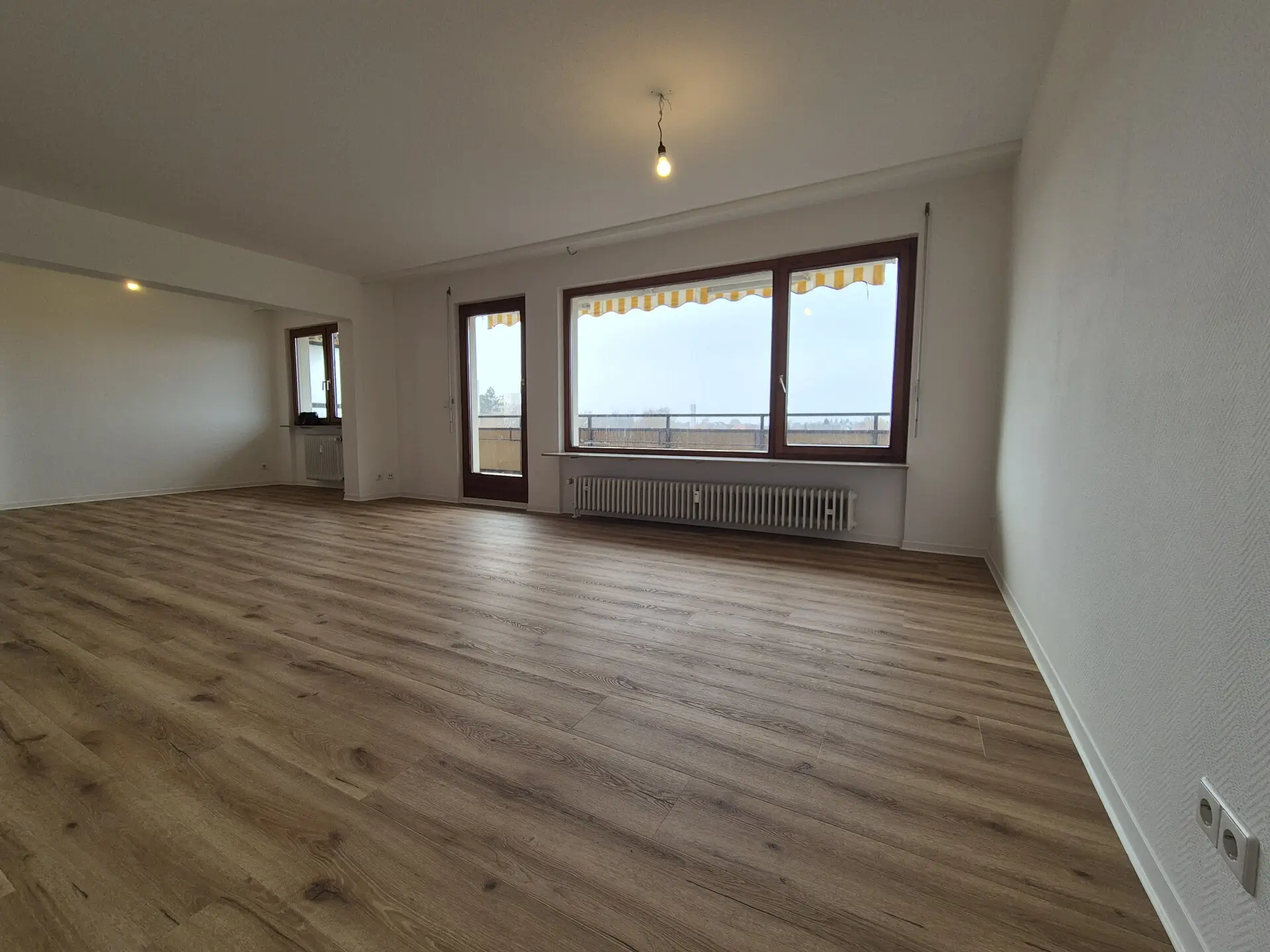 Wohnzimmer Ansicht 2