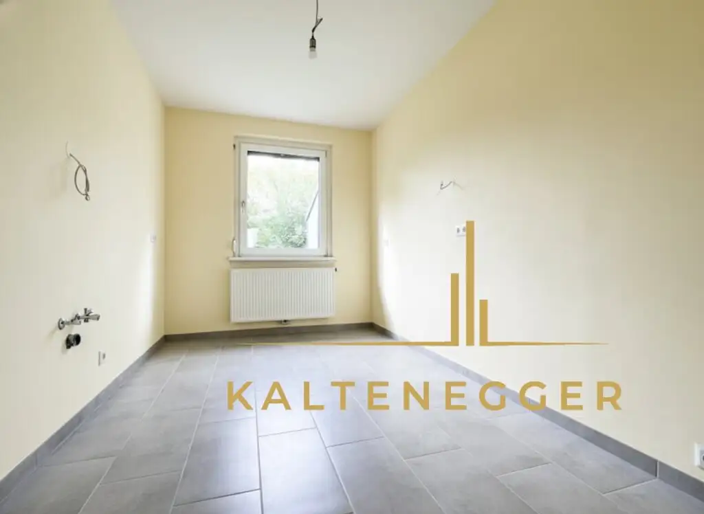 Vösendorf : Büro- und Praxisräume / Zwei sanierte Einheiten