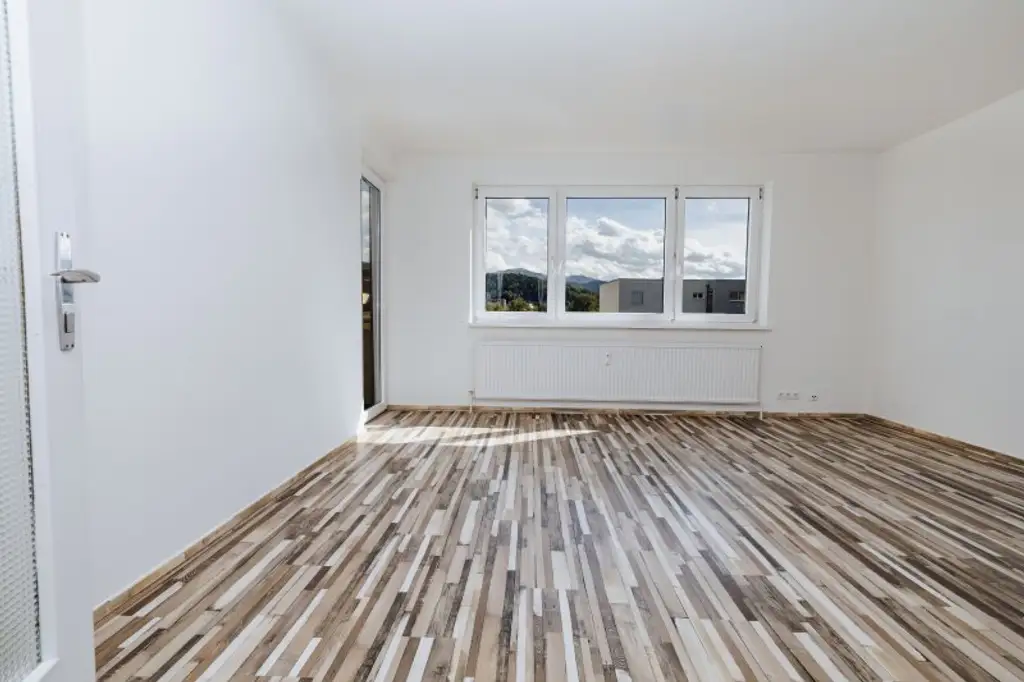 DIREKT AN DER MUR I  ABSOLUTE RUHELAGE I PROVISIONSFREI I EINBAUKÜCHE I LOGGIA I ZENTRAL I AB SOFORT I PROJEKT WOHNEN I