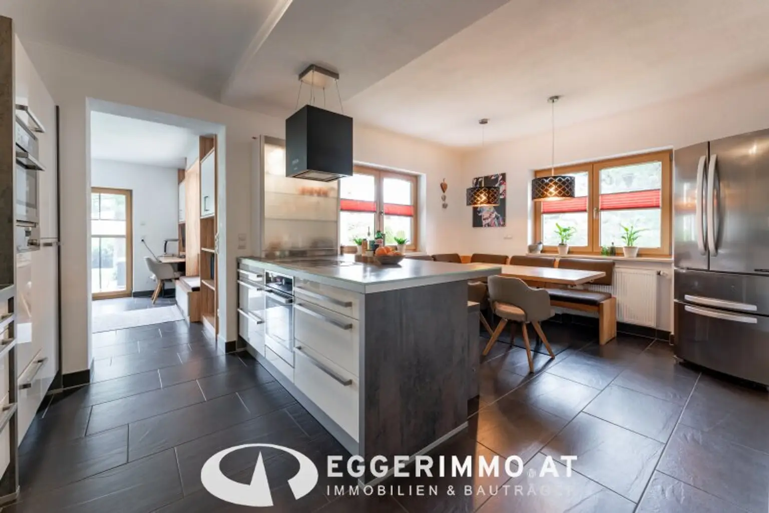 Living and Renting in the Heart of Kaprun – Exclusive Multi-Family House with Separate Apartment