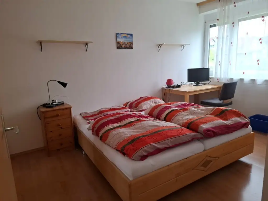 Möblierte 3-Zimmer-Wohnung mit Loggia und Carport in Mürzzuschlag zu mieten !