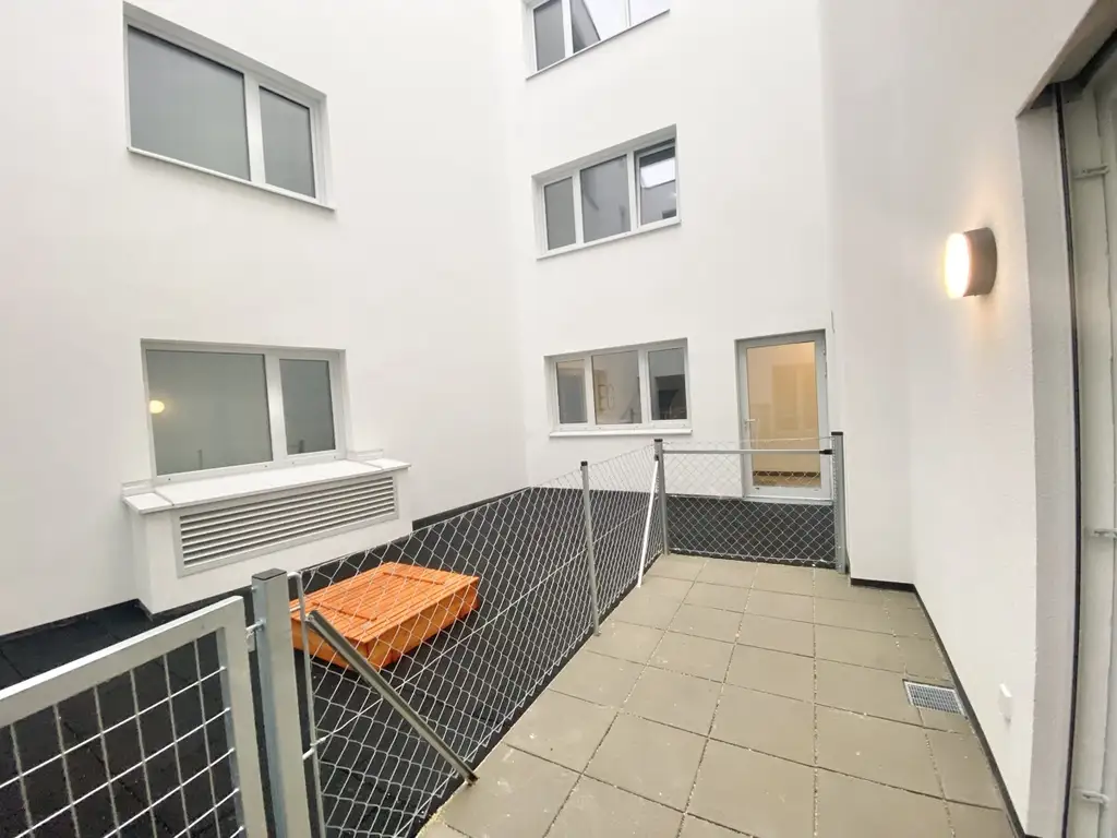 ERSTBEZUG Top Wohnung U3 2 Zimmer + Loggia - 1 bedroom apartment + loggia U3  +  TG Parkplatz