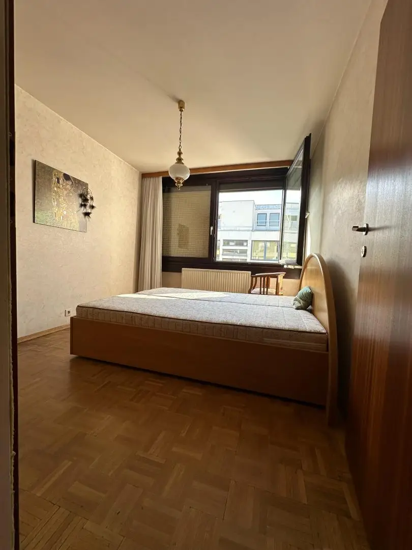 Südseitige 2-Zimmer-Wohnung mit Loggia – hell, ruhig & bestens angebunden