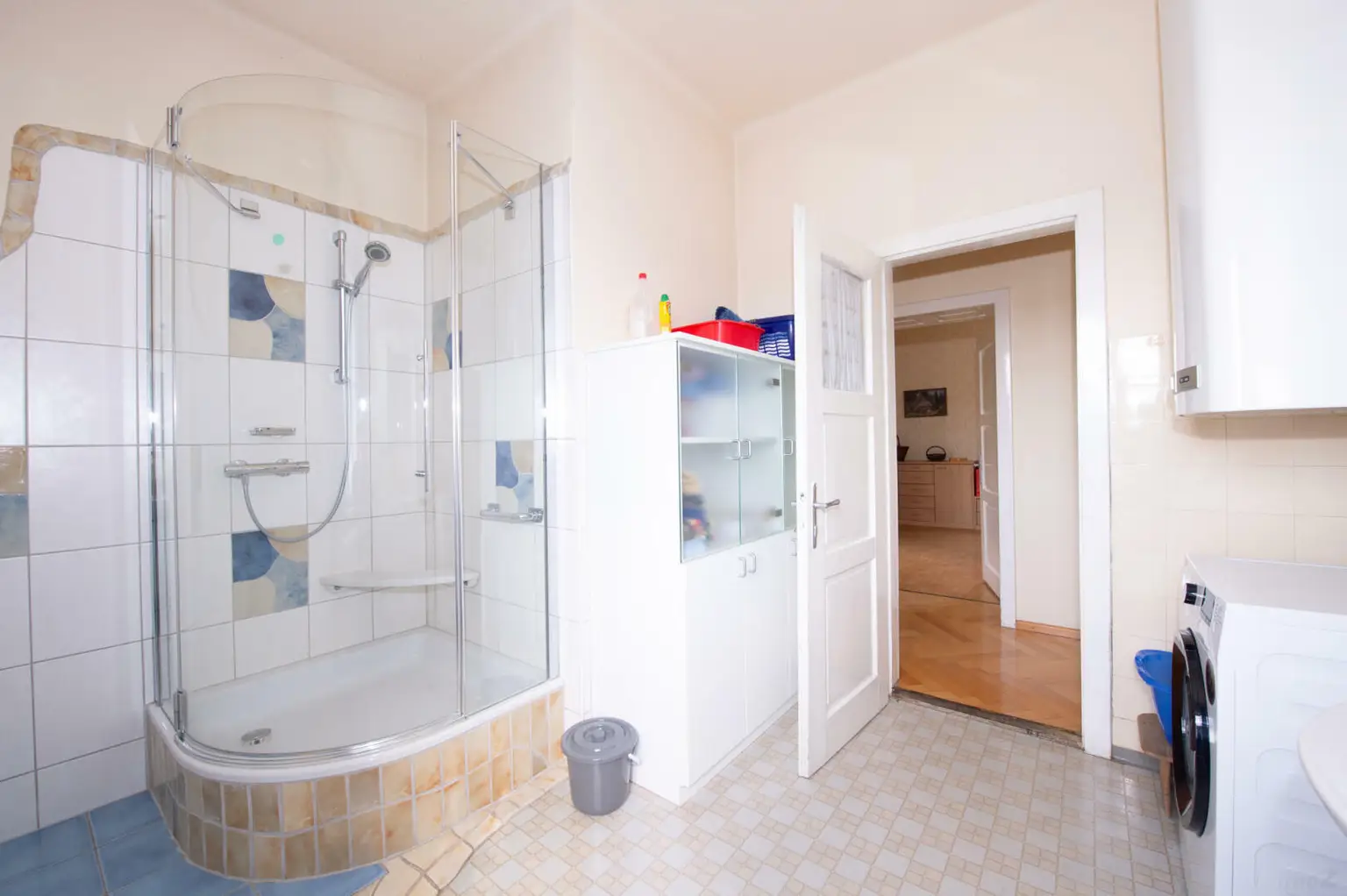 Ein Anwesen voller Möglichkeiten – großzügiges Haus mit Traumgrundstück