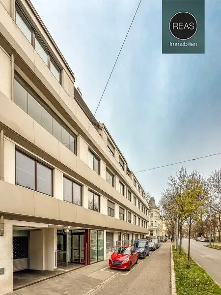 Traum Balkon - Wohnung in Hietzinger Bestlage! Garage verfügbar!