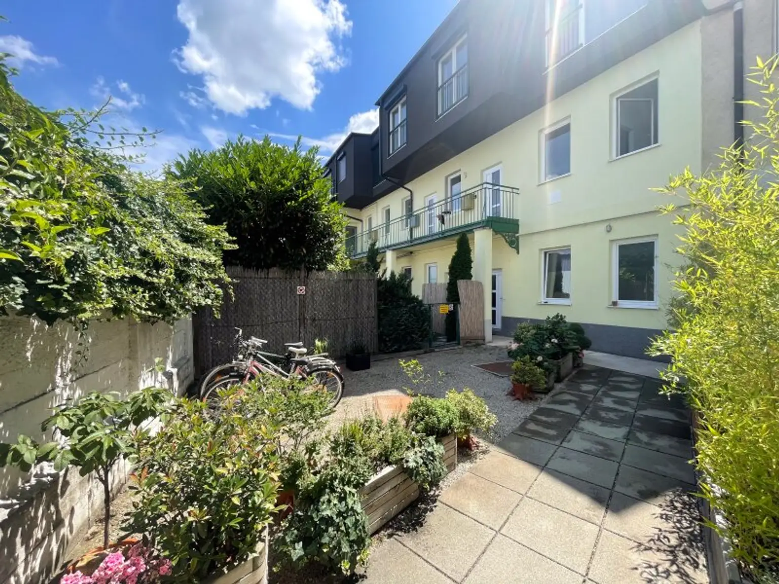 Charmantes 1-Zimmer-Apartment im Innenhof