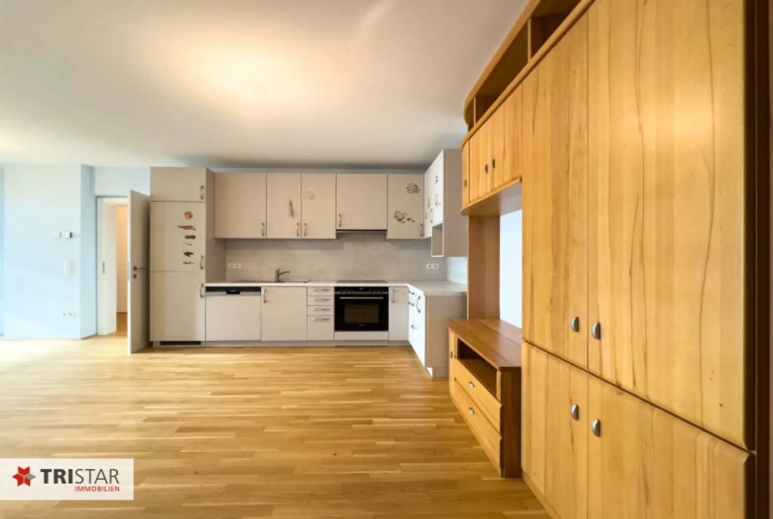 Exklusives Stadthaus nahe Wilhelminenberg & Steinhofgründen · Wohnen & Arbeiten · rechtlich kombinierbar · 4 x Zimmer · Tiefgarage Inkludiert !