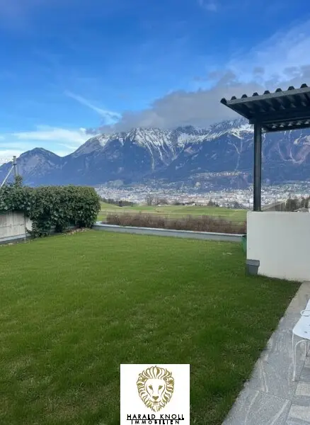 Charmantes Einfamilienhaus mit zwei Gärten und Panoramablick in Aldrans