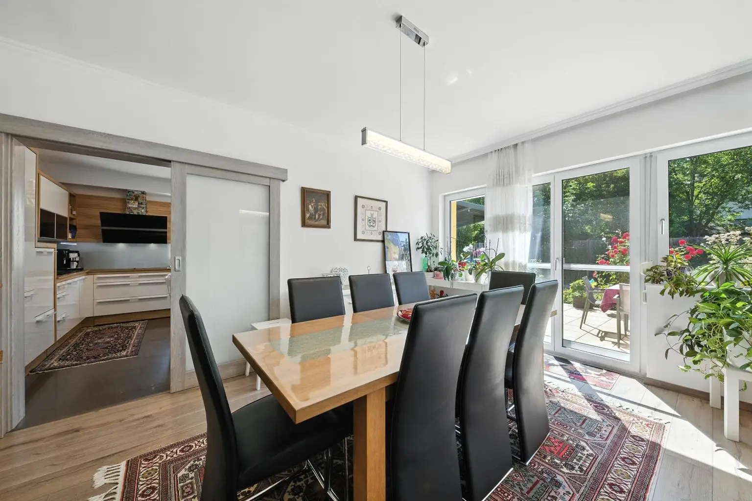 Exklusives Wohnerlebnis: Hochwertiges Zuhause auf 1300 m² Eigengrund am Wiener Stadtrand!