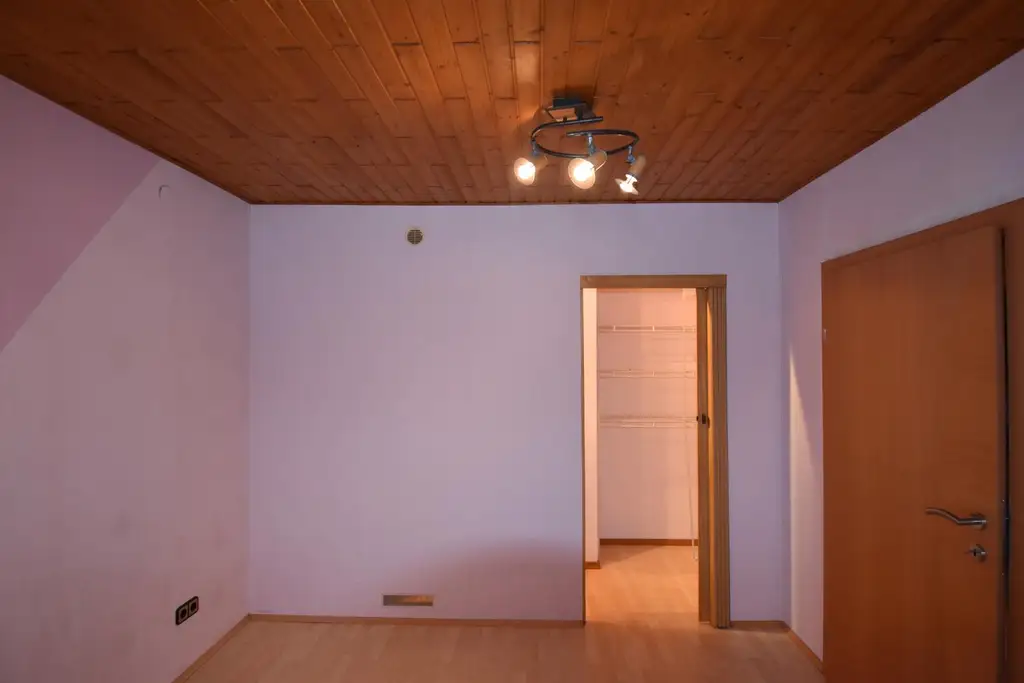 Bungalow mit großem Garten in zentrumsnähe von Amstetten