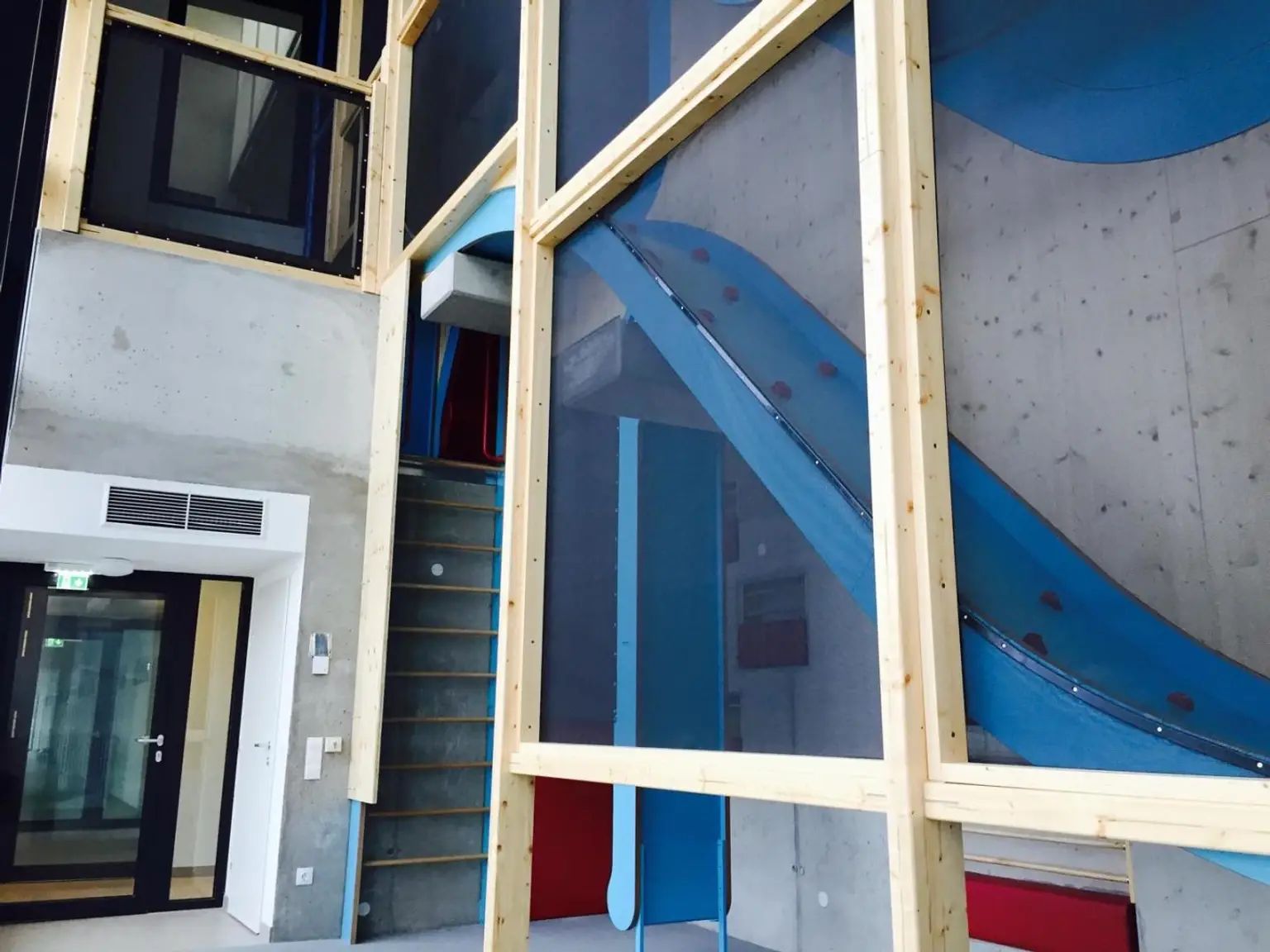 "Möblierte Dachgeschosswohnung"