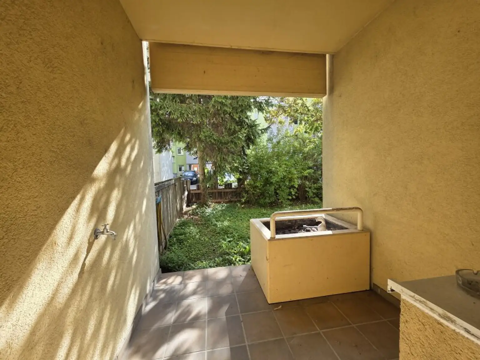 Willkommen in Ihrer GARTENWOHNUNG  3,5 ZIMMER -  inklusive KFZ-STELLPLATZ