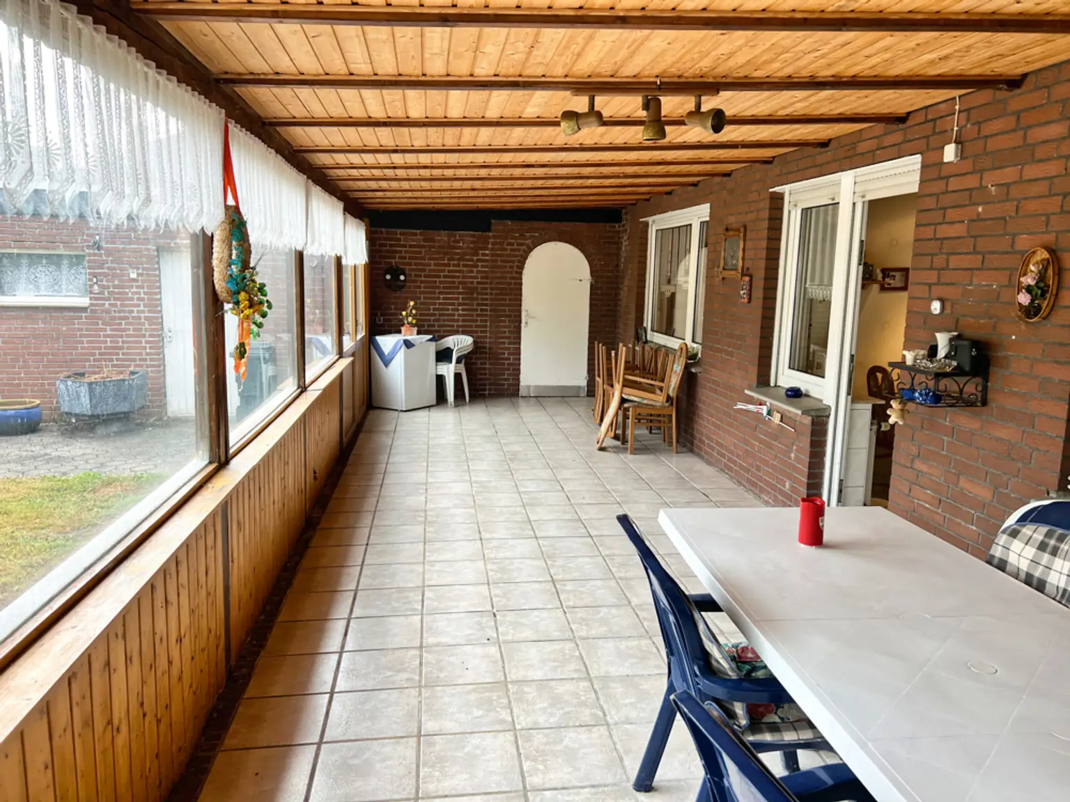 Alle unter einem Dach! Einfamilienhaus mit Einliegerwohnung & viel Platz!