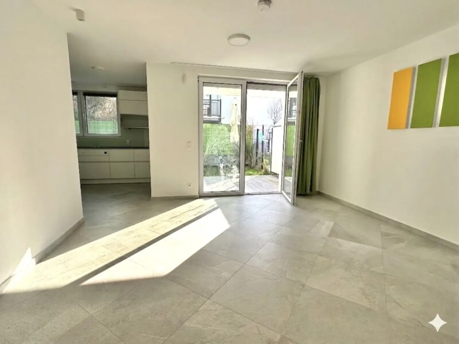 Wohnzimmer_bearbeitet mit Gemini