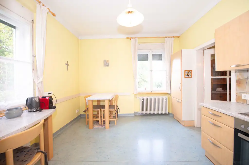 Ein Anwesen voller Möglichkeiten – großzügiges Haus mit Traumgrundstück