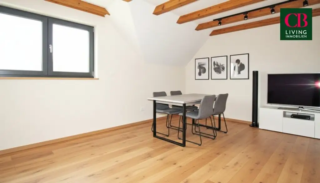 HAUS IN SEHR GUTER LAGE MIT VIEL POTENZIAL !!