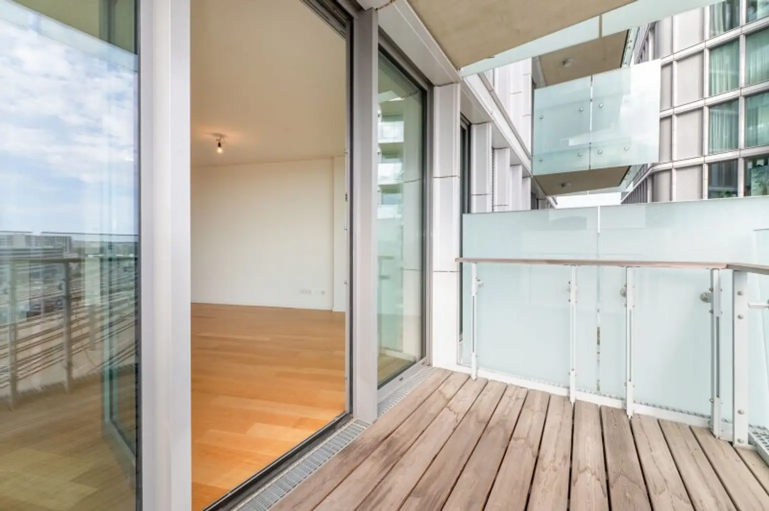 Anleger aufgepasst! Fabelhafte 2-Zimmer Wohnung neben HBF zu verkaufen!
