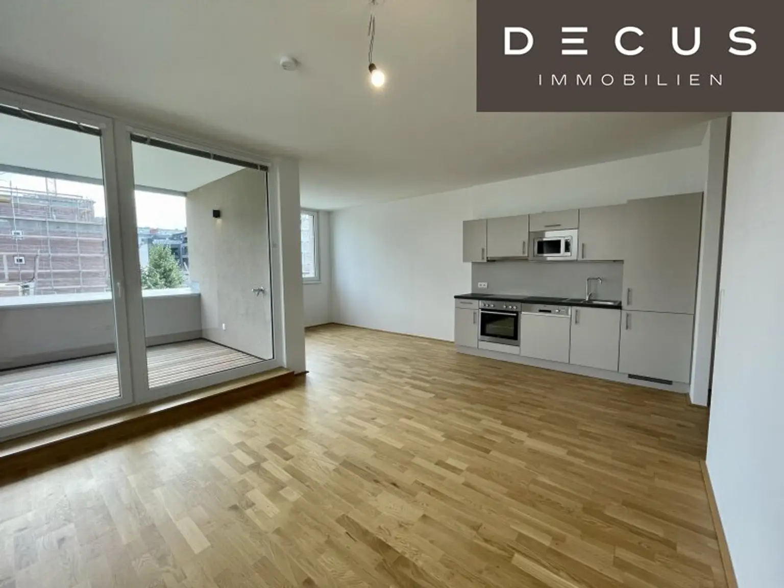NEUWERTIGE 2 ZIMMER WOHNUNG | SÜDBALKON | IHR NEUES ZUHAUSE WARTET| AB AUGUST