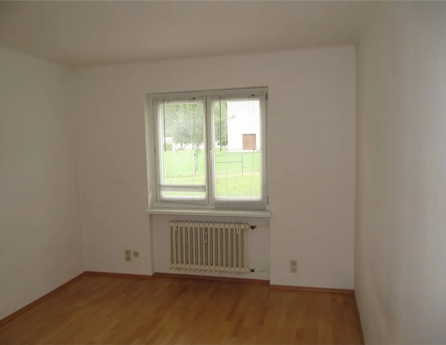 2-Zimmer Wohnküche Balkon - provisionsfrei ab sofort - Heizkosten und Betriebskosten inklusive