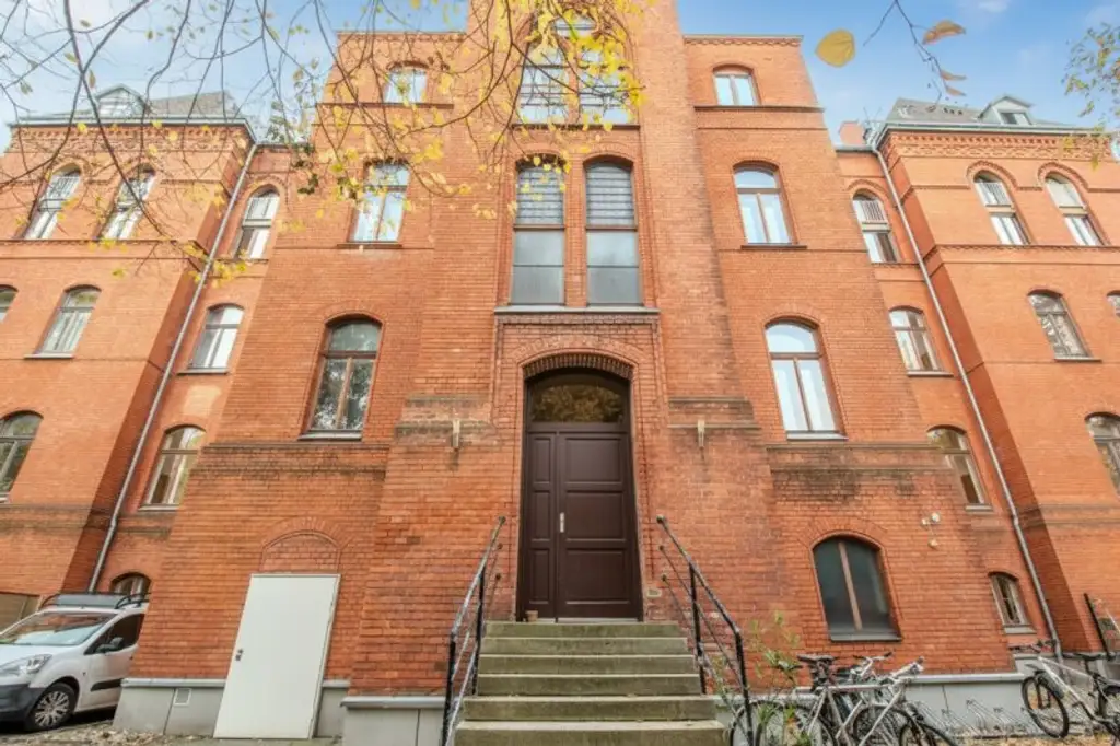 Helle 2-Zimmer-Altbauwohnung im 19. Bezirk – Nähe Hohe Warte / Silbergasse