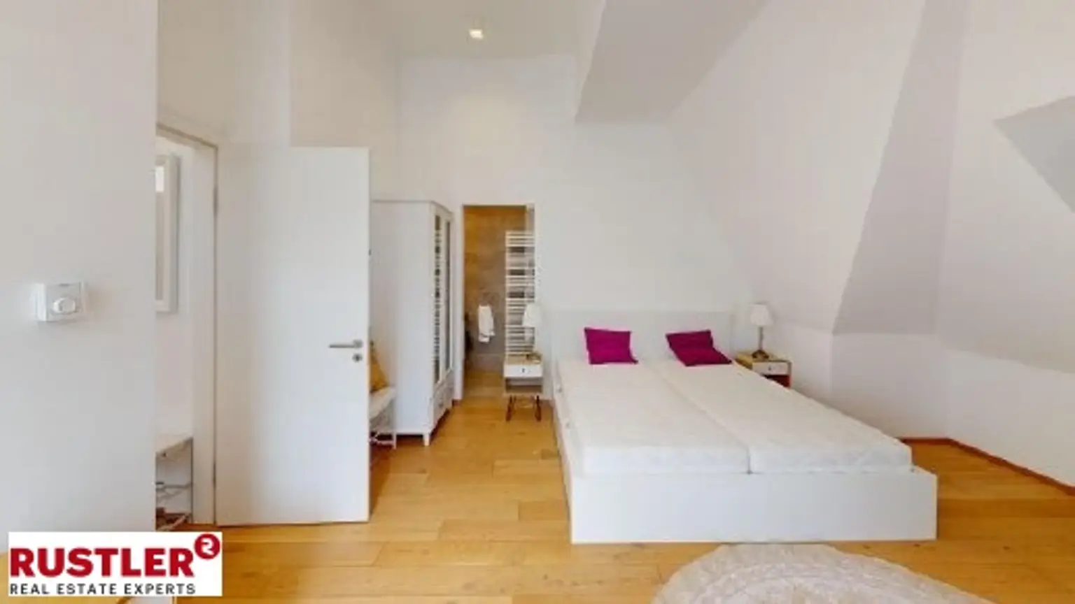 Schlafzimmer 7