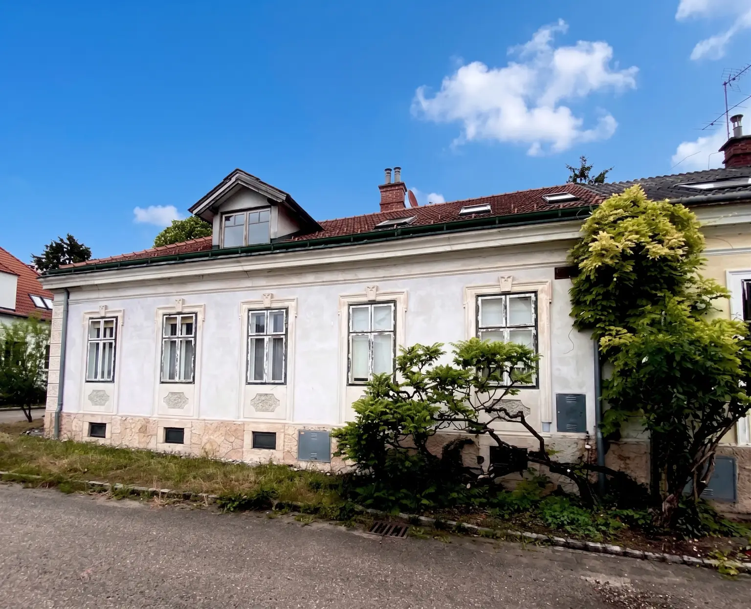 Frontansicht 2 (Himmel KI bearbeitet)