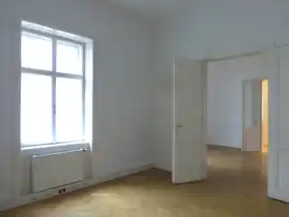 DB30703712_4065