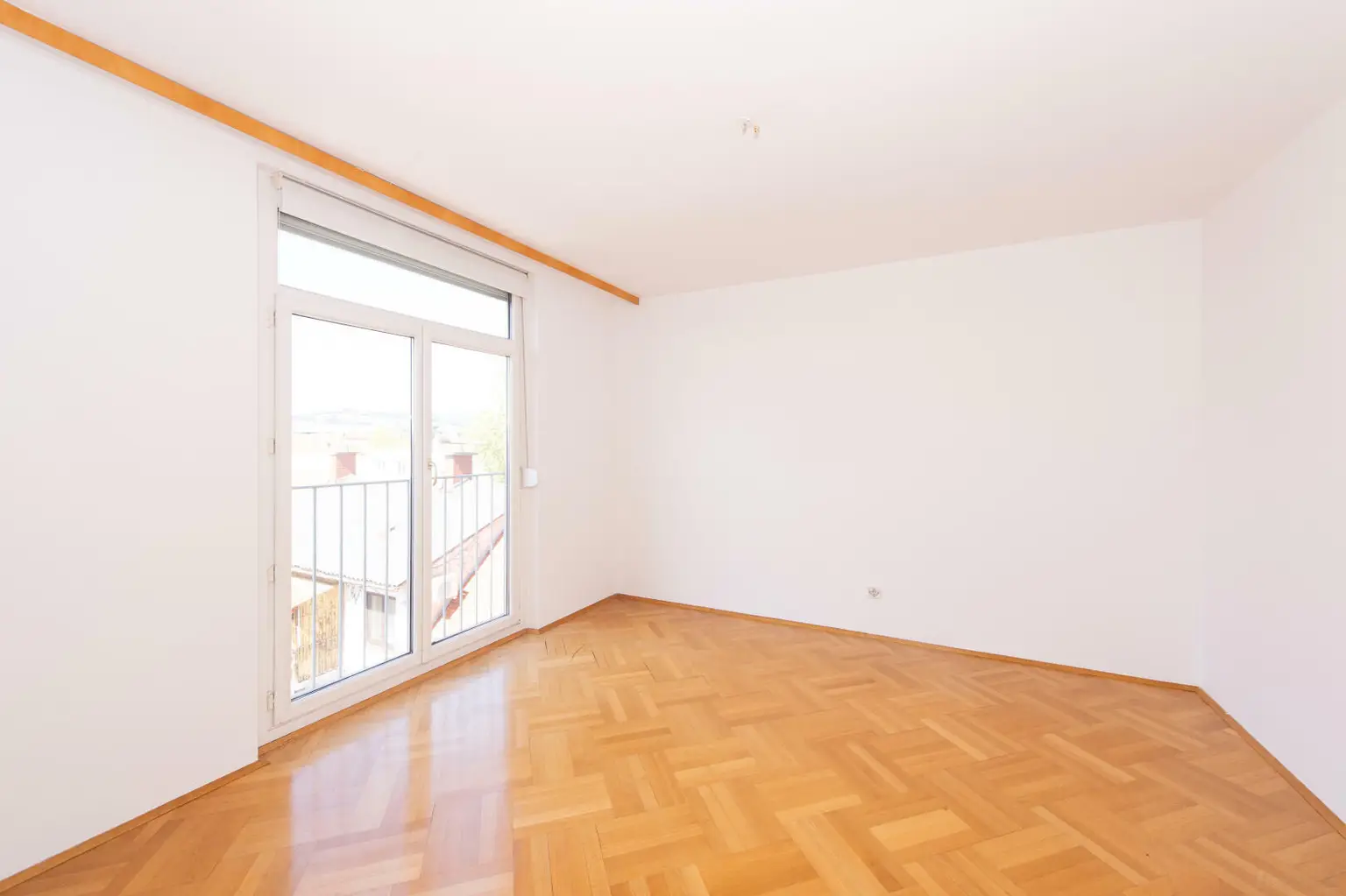 Geräumige 4-Zimmer Wohnung mit Loggia in zentrumsnähe – Moserhofgasse 49, 8010 Graz