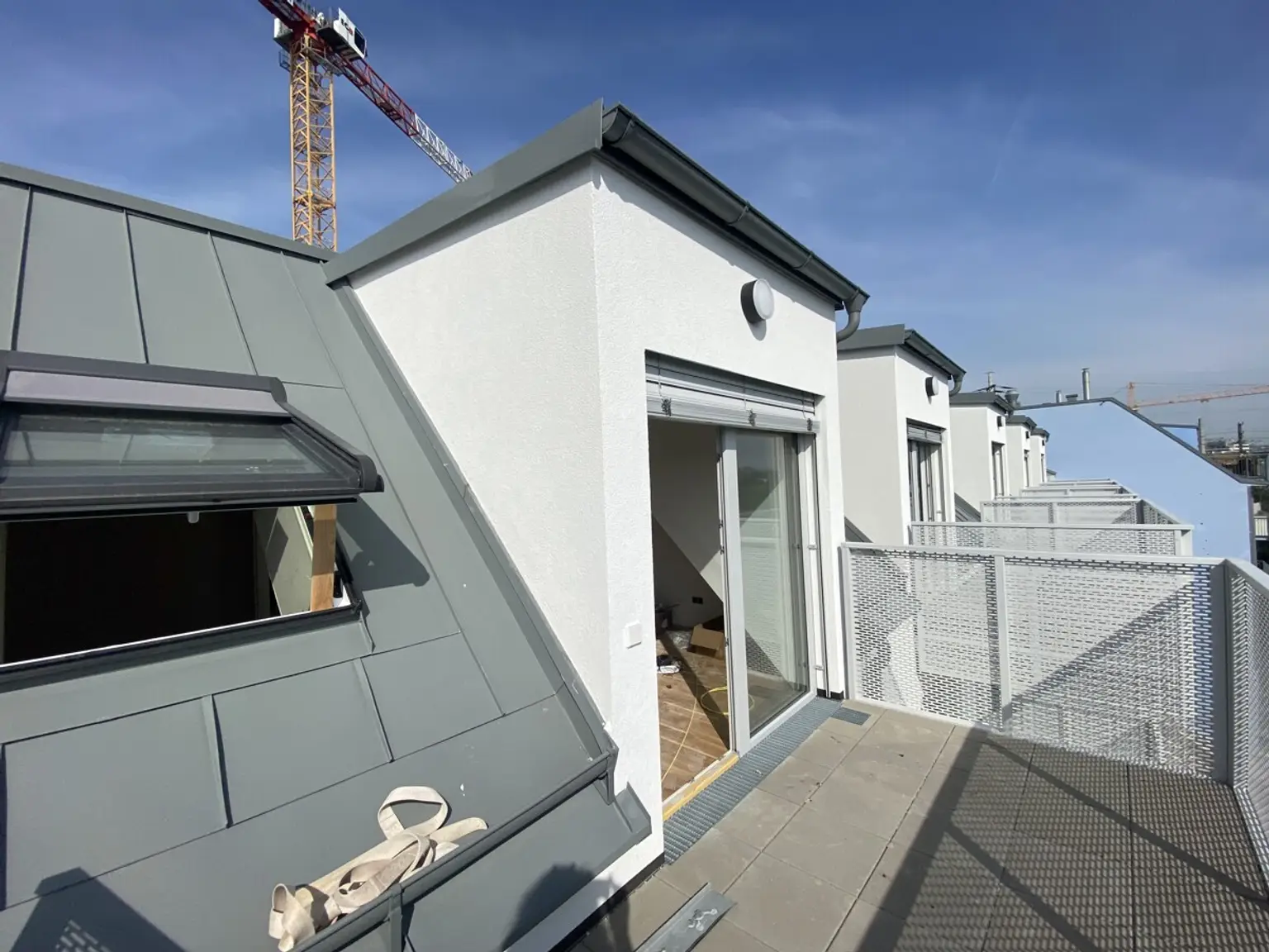 U3  ERSTBEZUG Top Anlage Dachwohnung 2 Zimmer + Terrasse =DAS LAURENZ= 1 bedroom apartment+terrace
