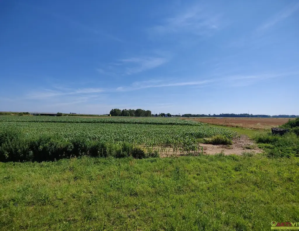 Gewerbe-Grundstück direkt beim Autobahn-Anschluss. - Flexible Größen  bis 60.400 m² - Großes Potential.