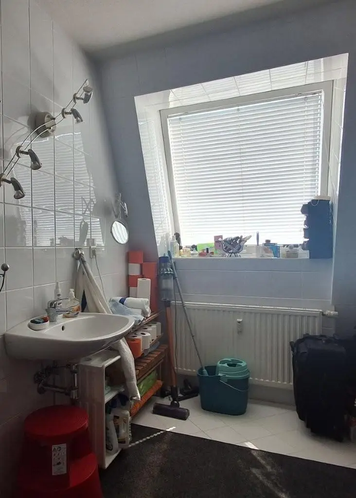 12 Bad mit Dusche 1220