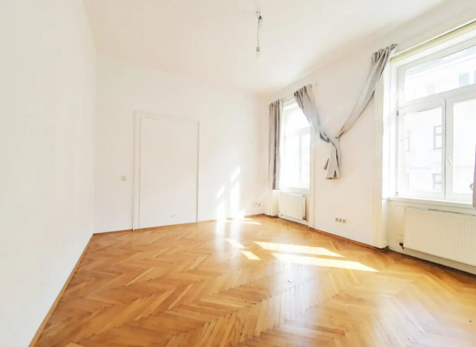 großes Schlafzimmer ca. 20 m²