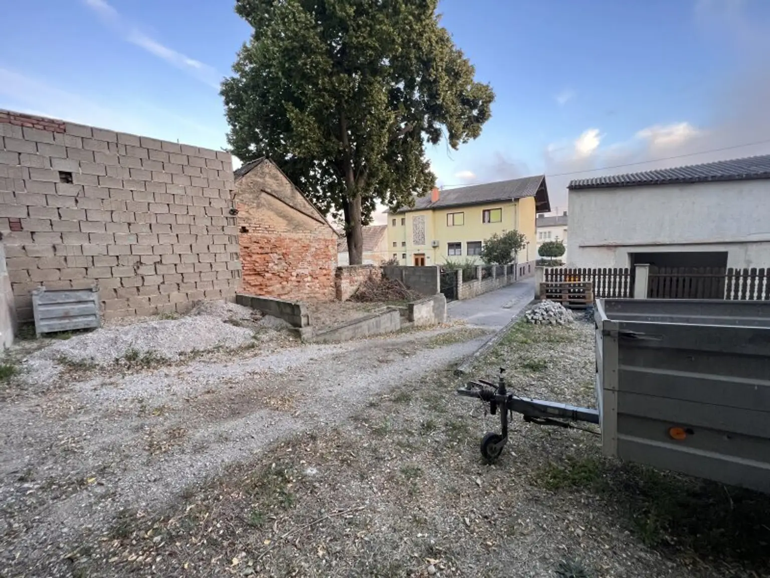 NOTVERKAUF !! Klein-Harras, renoviertes Multifunktionshaus, 30 Minuten von Wien Donaustadt