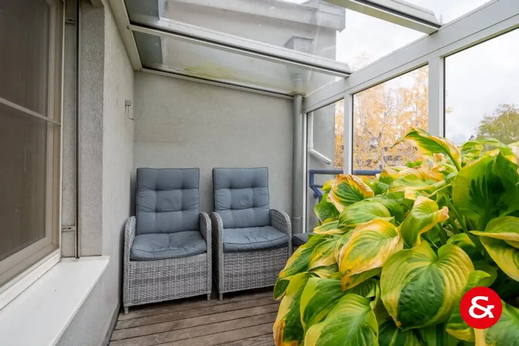 Sonnige 6-Zimmer-Terrassenwohnung mit 2 Garagenplätzen! | auch auf 2 Wohnungen teilbar!