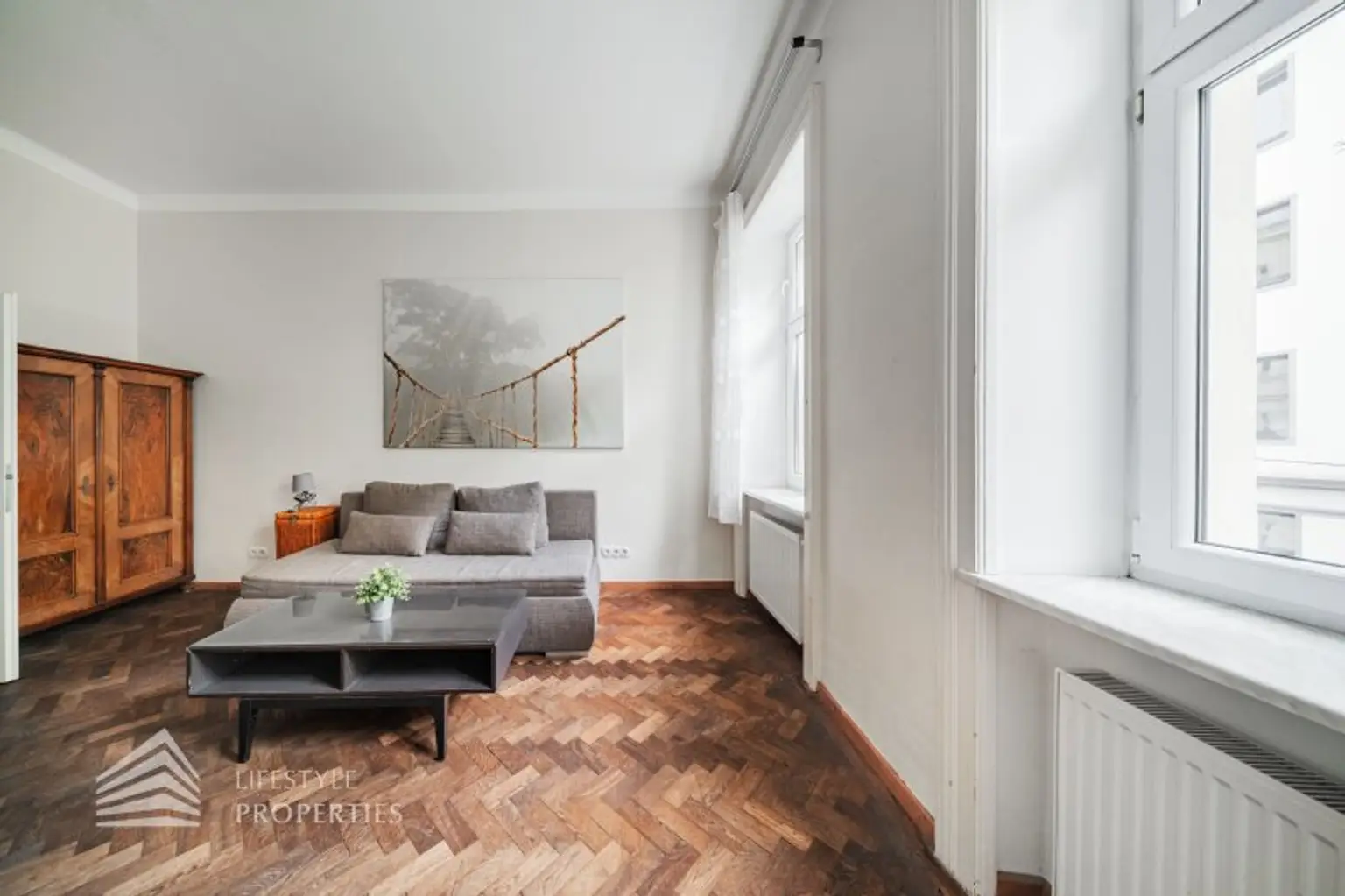 Helle 2-Zimmer Wohnung, Nähe Meiselmarkt