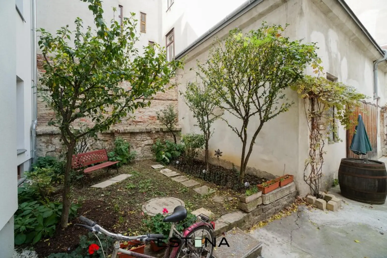 Lichtdurchflutete Dachgeschoss-Maisonette mit großzügiger Dachterrasse - Nahe U4 Pilgramgasse