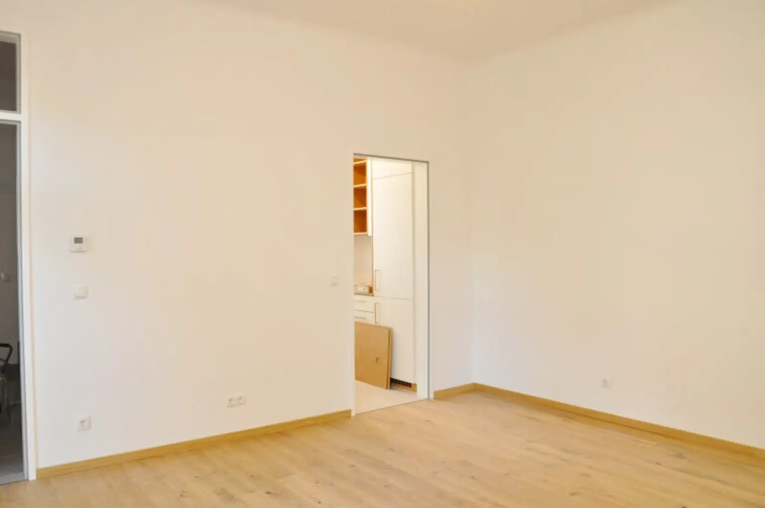 Erstbezug | Top sanierte 2-Zimmer Maisonette | 2 Balkone | unbefristet