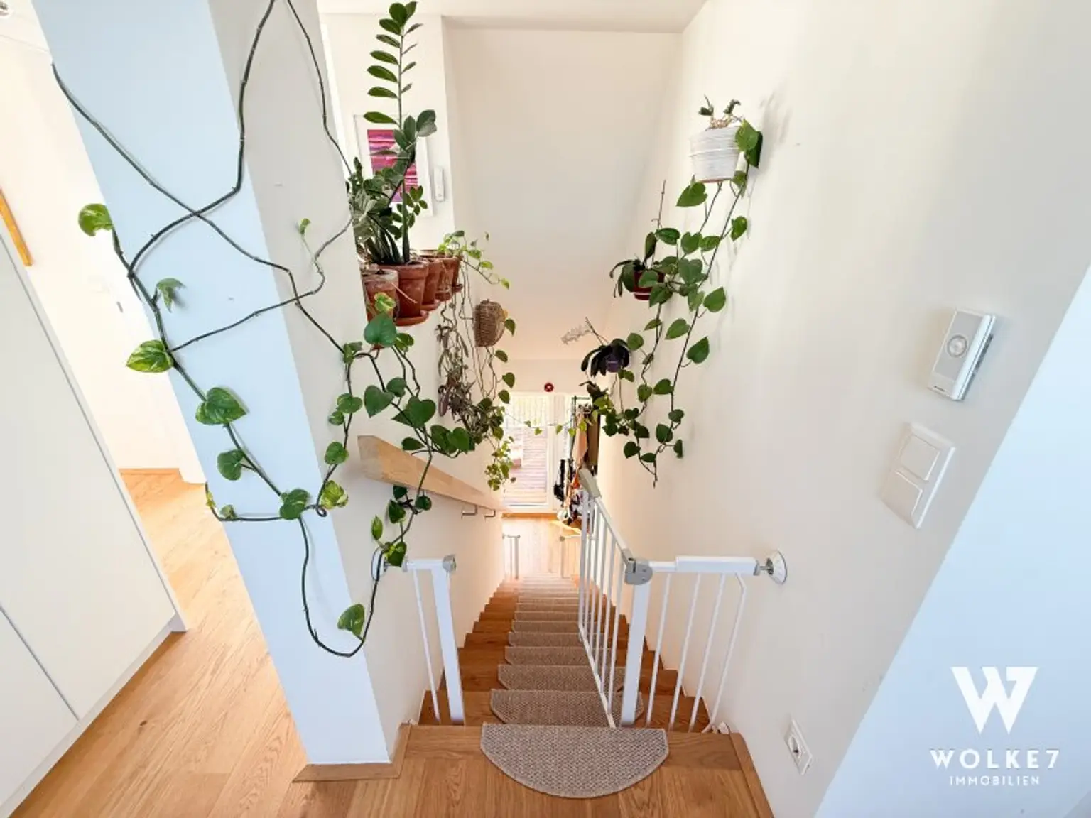 Exklusive Dachgeschosswohnung mit Klimaanlage, sonniger Terrasse & Balkon – Wohnen über den Dächern Wiens