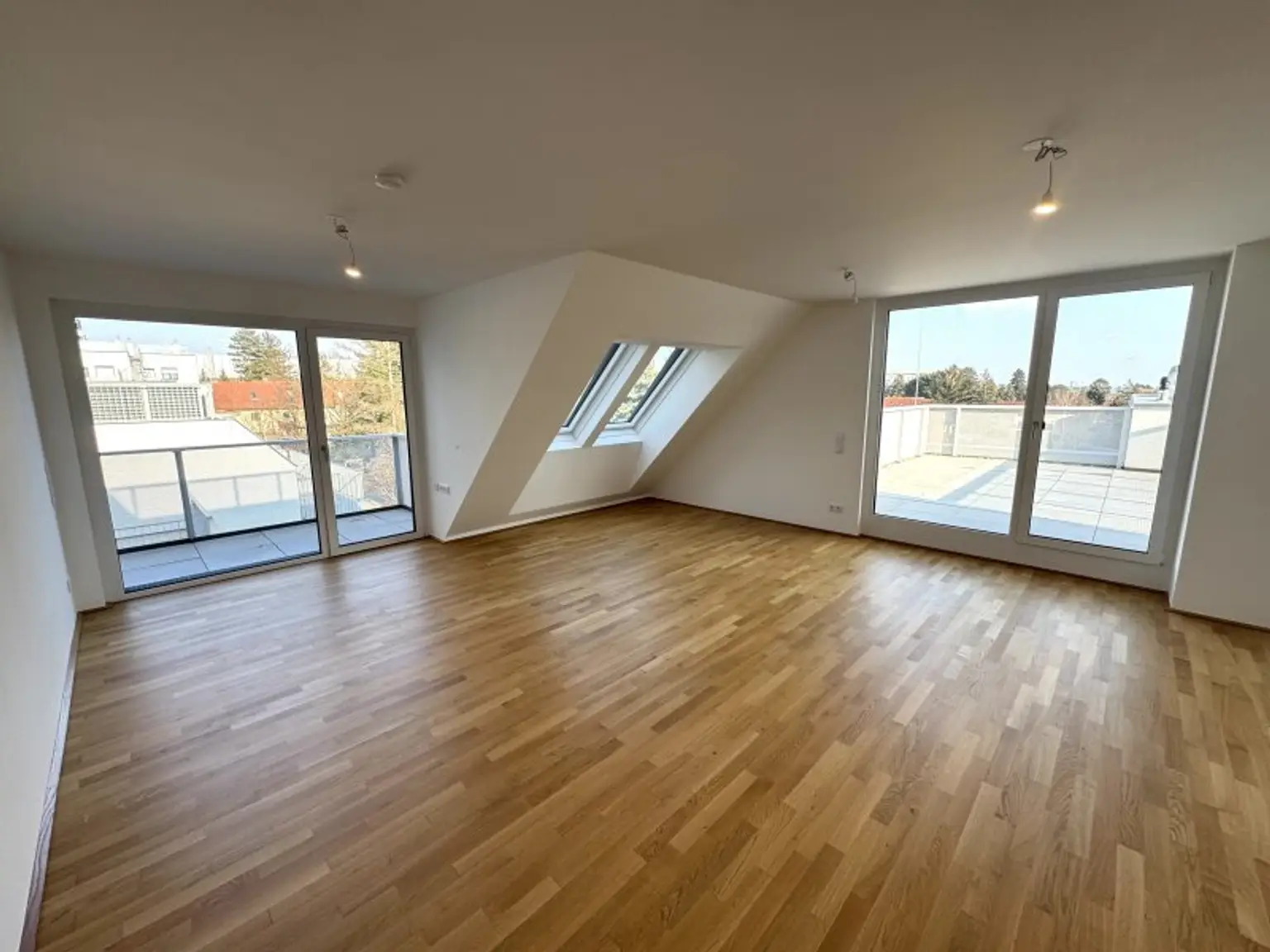 WOHNEN UND GENIESSEN IM SÜDWESTEN VON WIEN! PERFEKTE INFRASTRUKTUR – NÄHE SCHÖNBRUNN!
