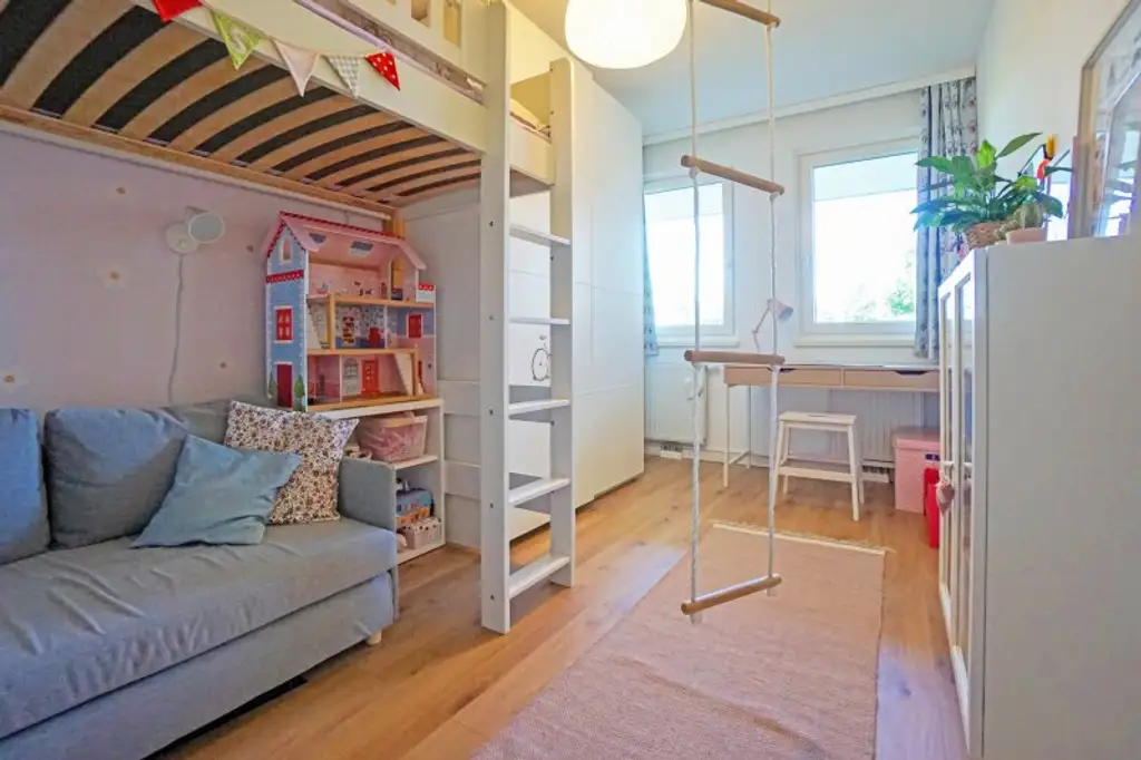 4-Zimmer Maisonettewohnung mit nord- und südseitigen Außenbereichen Nähe Liesinger Platz