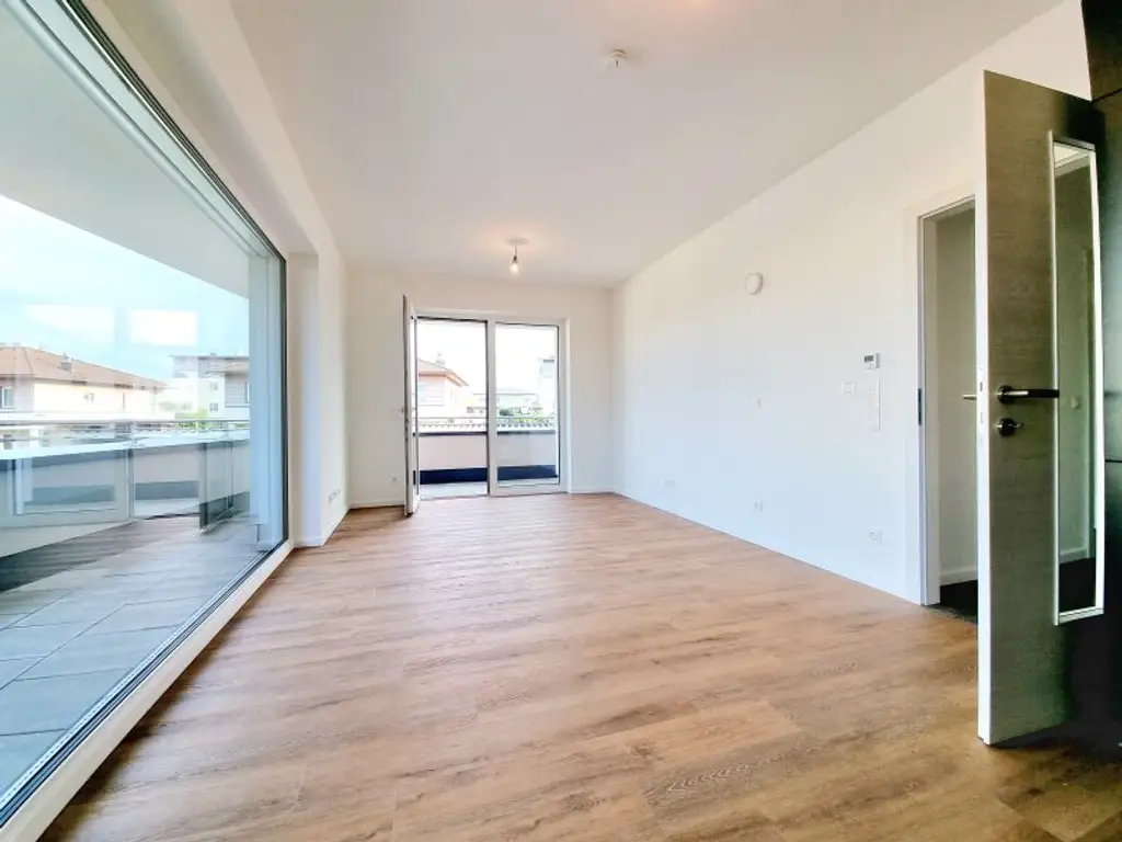 Exklusive 3-Zimmer Wohnung | 68 m² + 22 m² Balkon | Carport inkludiert | € 899 Gesamtmiete