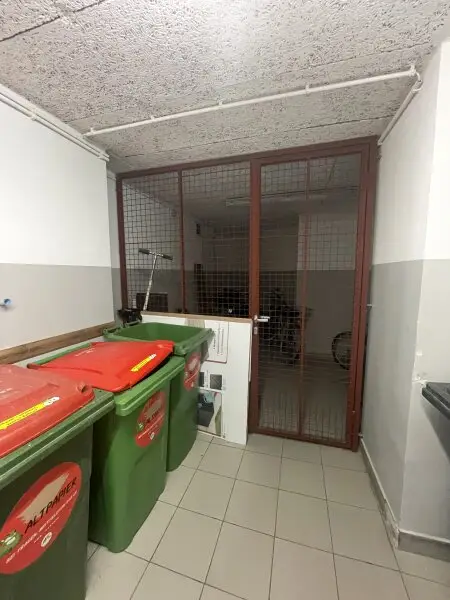 Repräsentative  Bürofläche/Praxis im Stilaltbau direkt beim Karlsplatz/Karlskirche  zu vermieten!