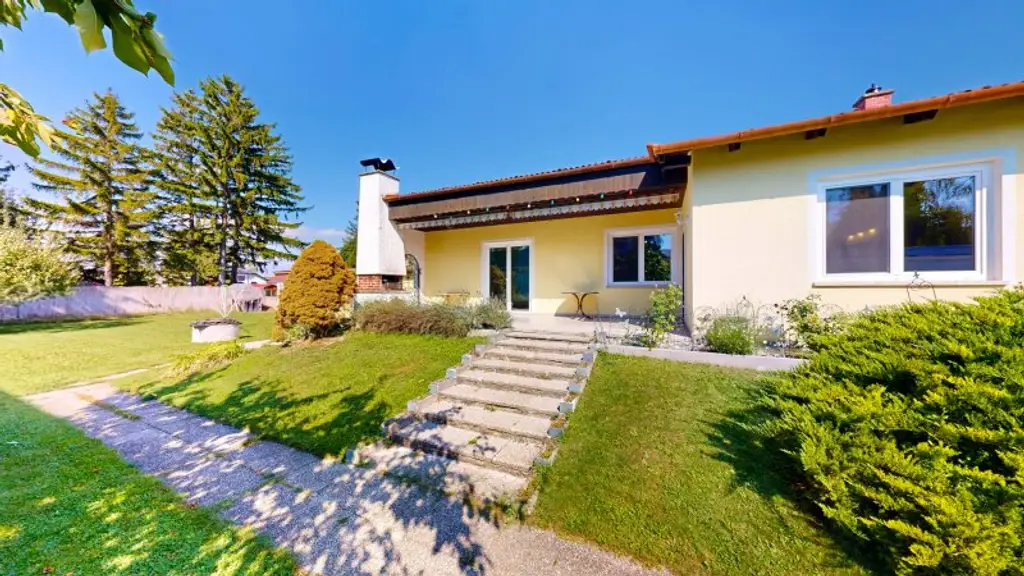 Hinreißender Bungalow mit großem Garten und Entwicklungspotential | 3 Zimmer | Terrasse