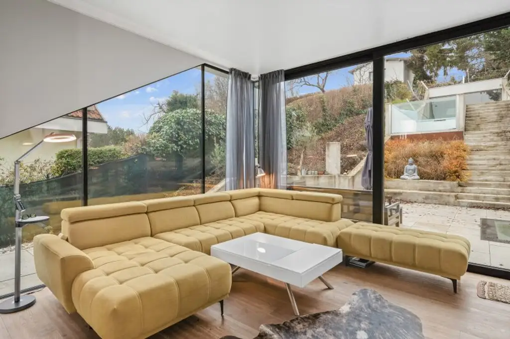 Architektenvilla mit Pool und Biosauna in 1230 Wien-Mauer