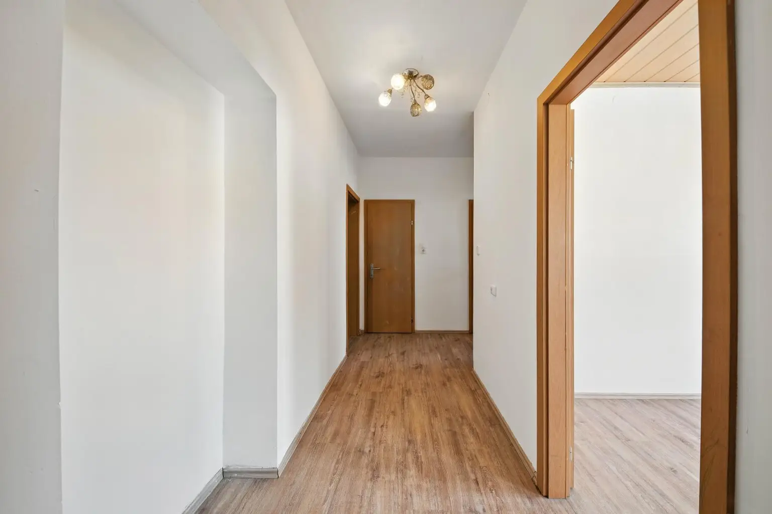 Zentrale 3-Zimmer-Wohnung mit sonnigem Flair in Hollabrunn!