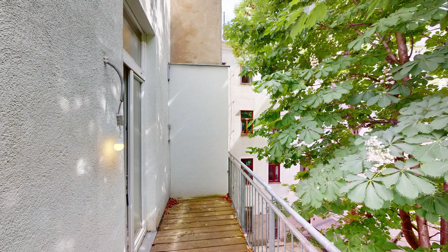 Helle 2-Zimmer-Altbauwohnung (Besichtigung am 14.05.26 von 16:00 - 16:45)